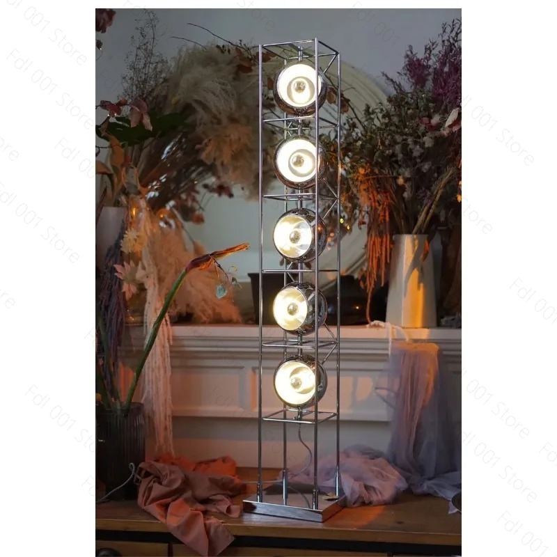 창의적인 바우하우스 플로어 램프 크롬 메탈 LED 스탠 - Lighting Decoration Stand 리뷰 및 가격